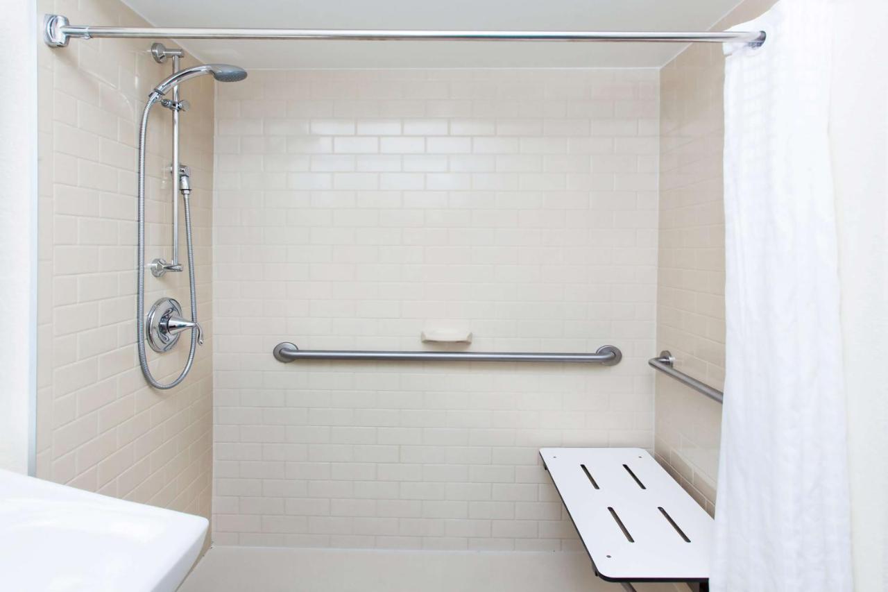 Sonesta Simply Suites Detroit وارين المظهر الخارجي الصورة