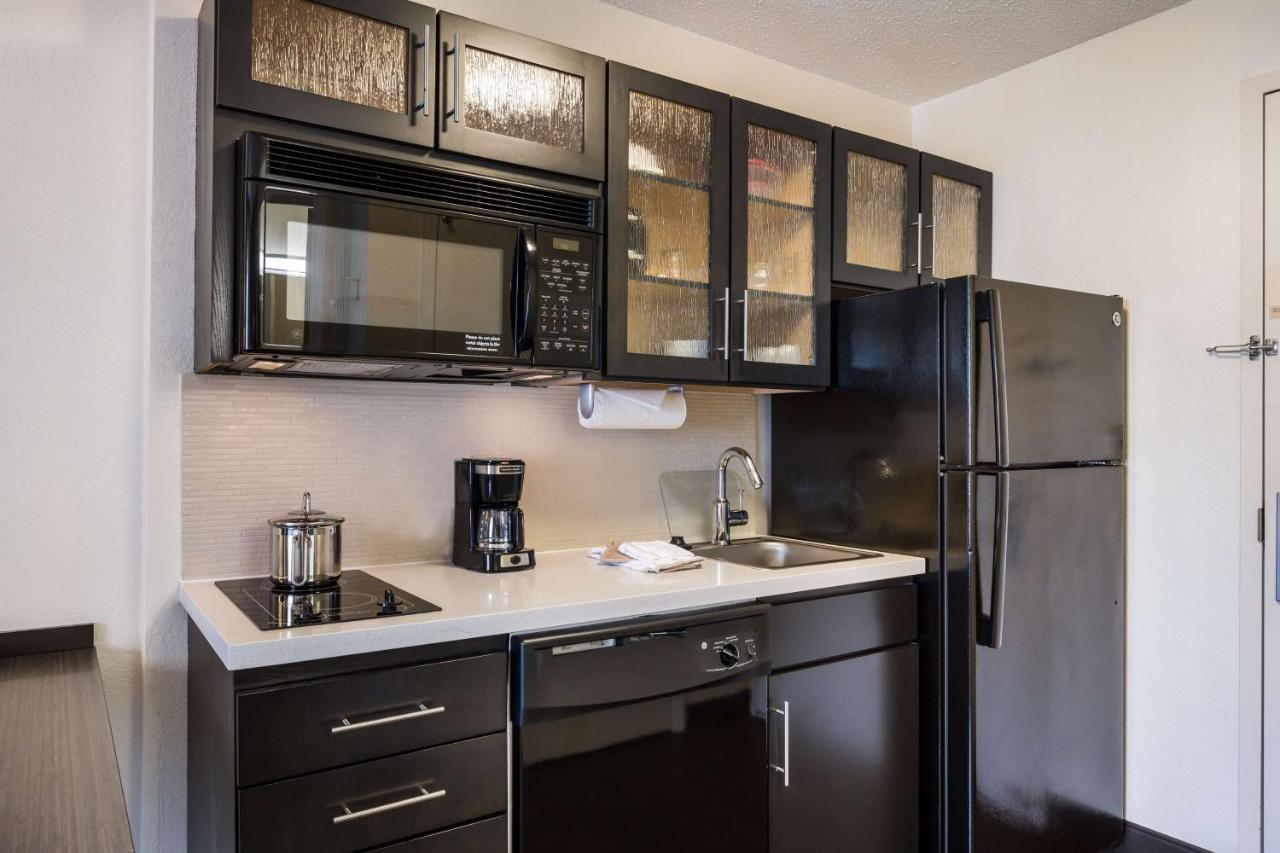 Sonesta Simply Suites Detroit وارين المظهر الخارجي الصورة