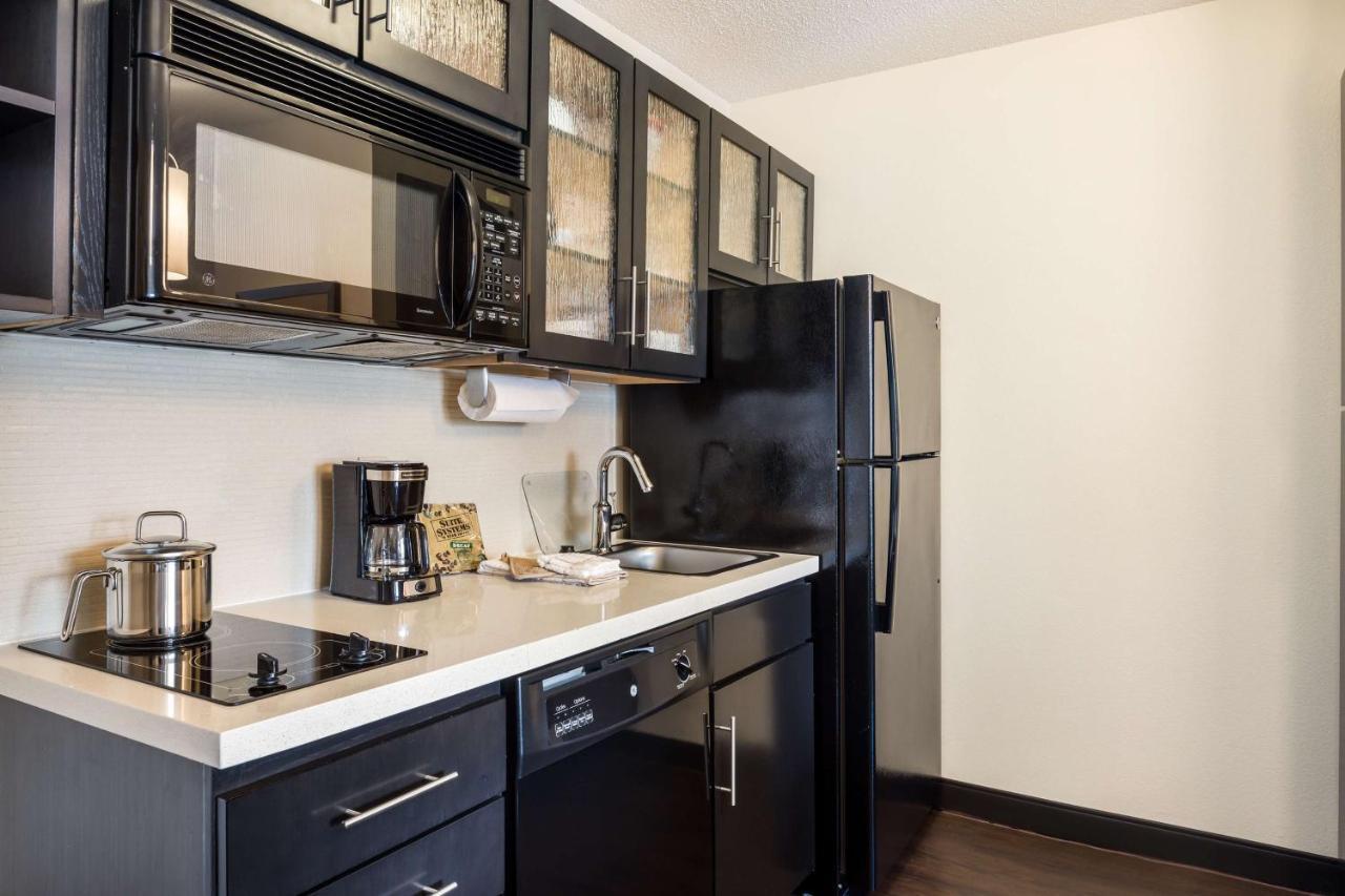 Sonesta Simply Suites Detroit وارين المظهر الخارجي الصورة